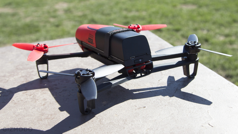 Illustration for article titled Parrot Bebop Drone and Skycontroller Review: Looks Aren't Everything